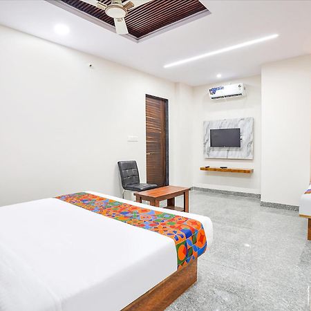 Fabhotel Platinum Palace - Nr Magadi Main Road Bangalore Exterior foto