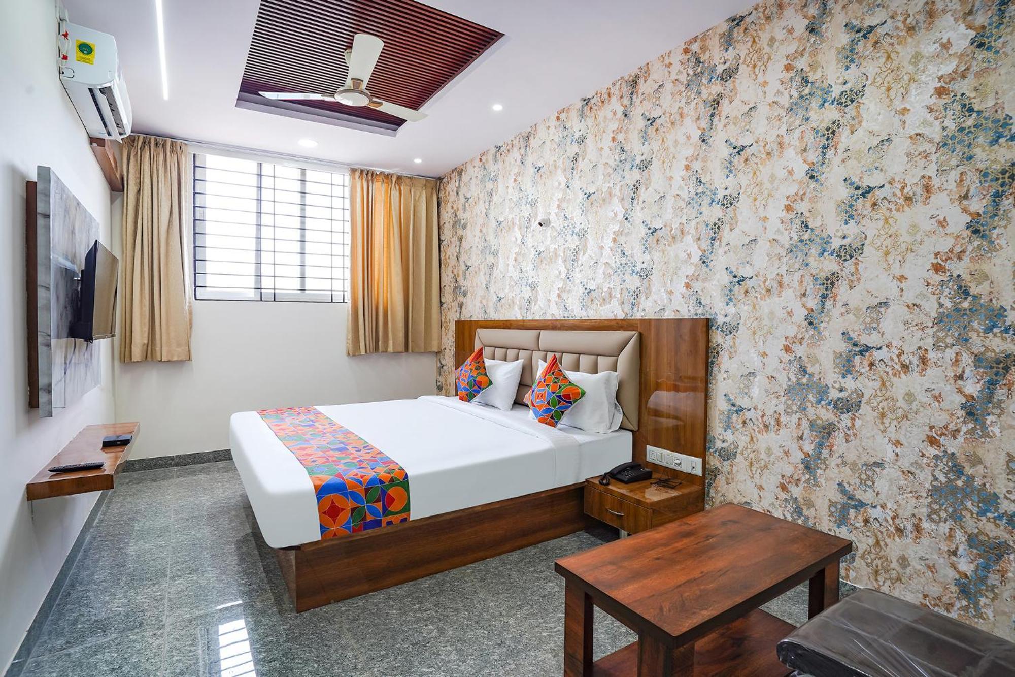 Fabhotel Platinum Palace - Nr Magadi Main Road Bangalore Exterior foto
